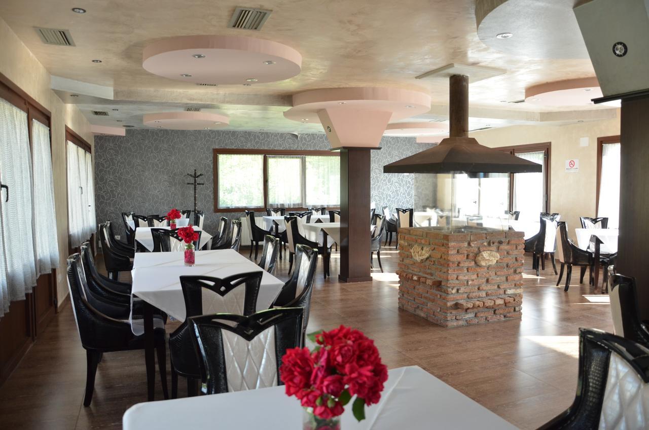 Johnny Hotel Kamenice Εξωτερικό φωτογραφία