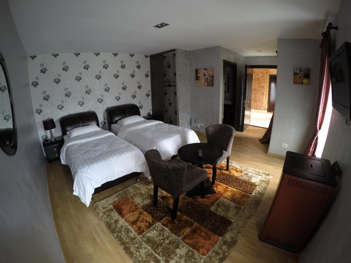 Johnny Hotel Kamenice Εξωτερικό φωτογραφία